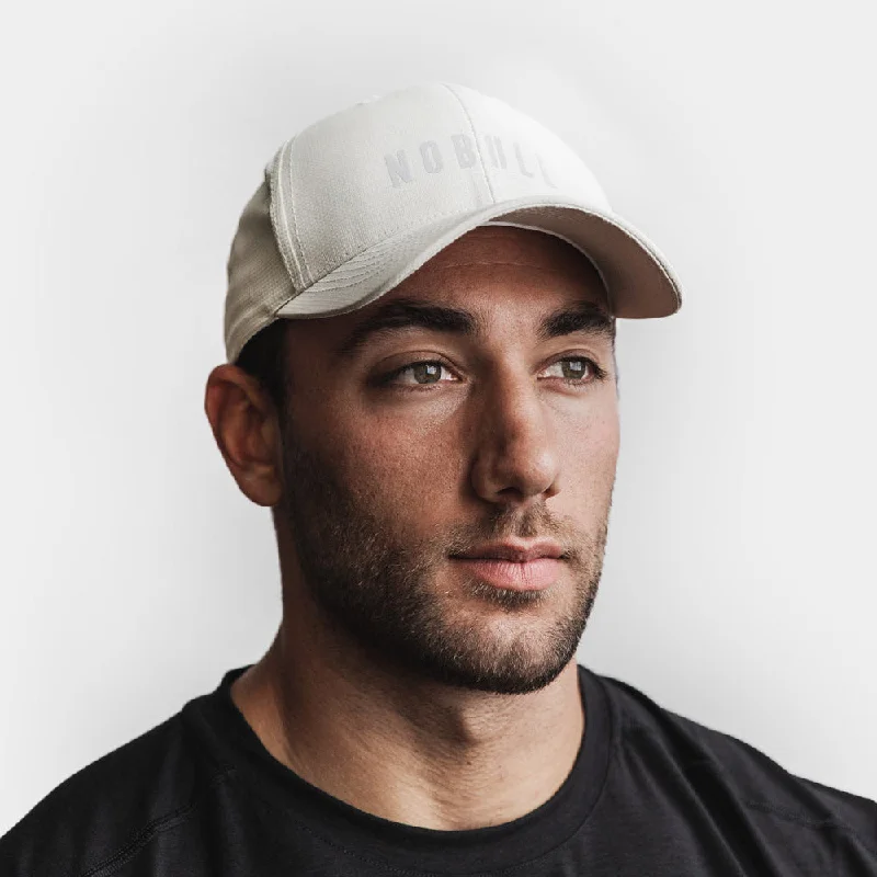 NOBULL - PERFORMANCE HAT - SAND